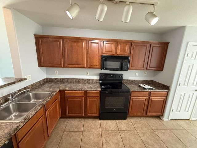 1135 S 165th Drive, Goodyear, AZ 85338