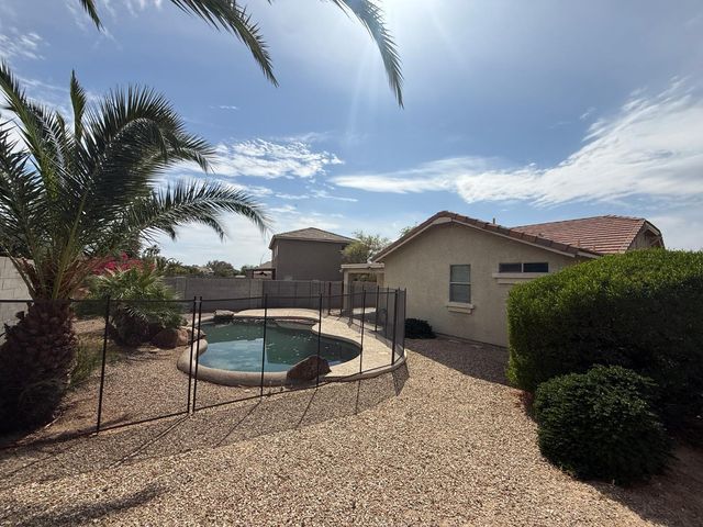 1135 S 165th Drive, Goodyear, AZ 85338