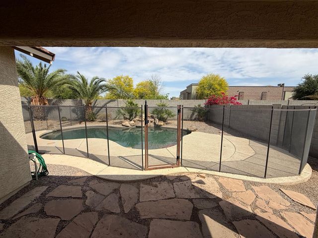 1135 S 165th Drive, Goodyear, AZ 85338