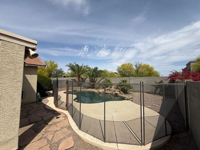 1135 S 165th Drive, Goodyear, AZ 85338