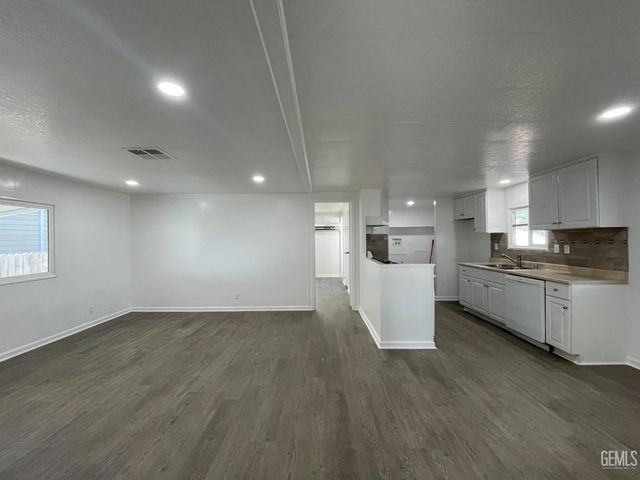 4401 Hughes Lane 173, Bakersfield, CA 93304