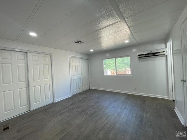 4401 Hughes Lane 173, Bakersfield, CA 93304