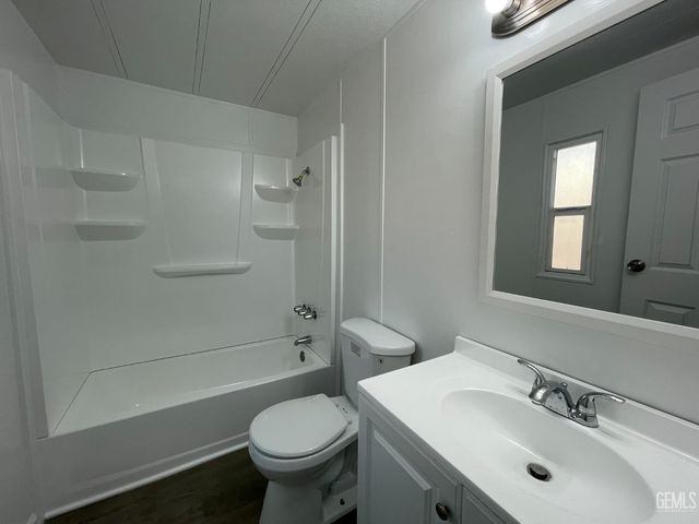 4401 Hughes Lane 173, Bakersfield, CA 93304