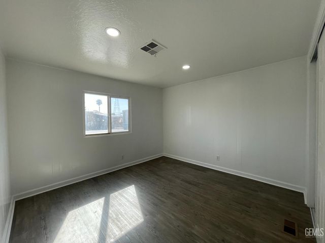 4401 Hughes Lane 173, Bakersfield, CA 93304