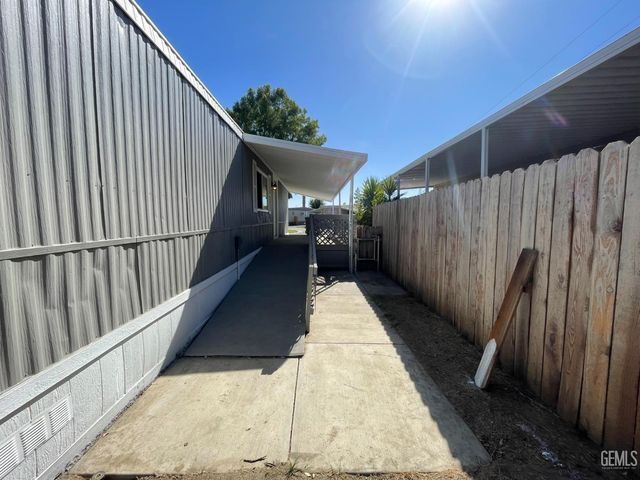 4401 Hughes Lane 173, Bakersfield, CA 93304