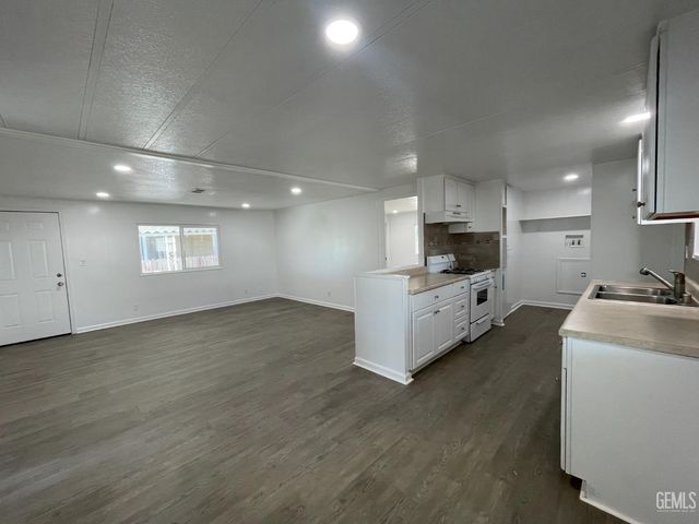 4401 Hughes Lane 173, Bakersfield, CA 93304