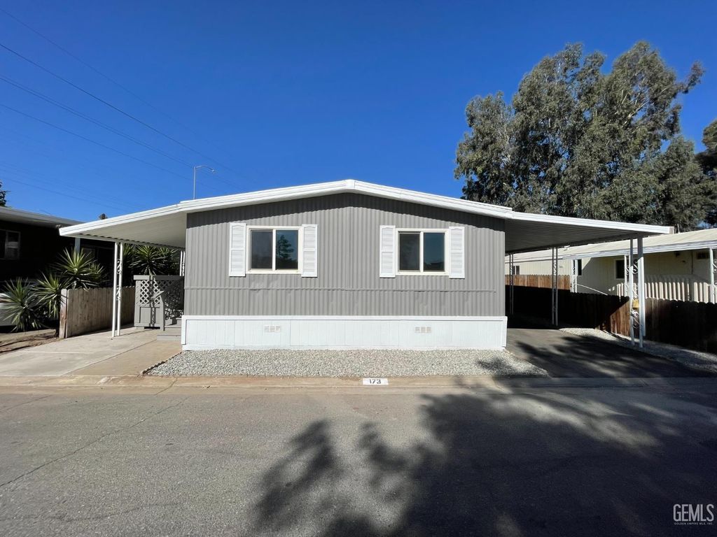 4401 Hughes Lane 173, Bakersfield, CA 93304