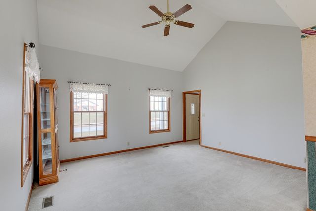 1306 University Street, Pella, IA 50219