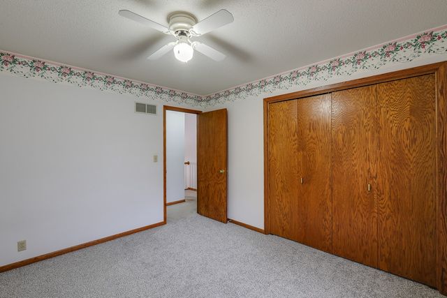 1306 University Street, Pella, IA 50219