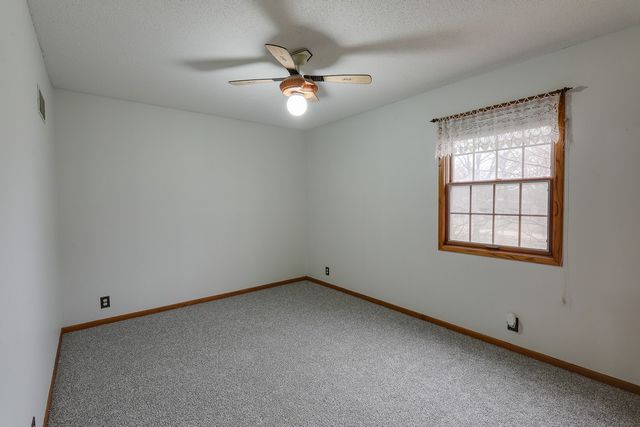 1306 University Street, Pella, IA 50219