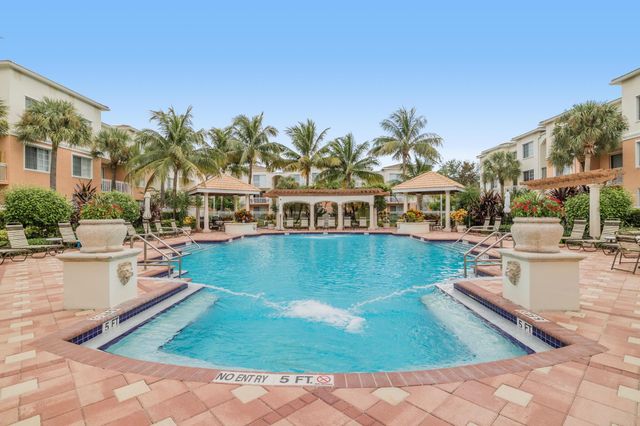 2310 Myrtlewood Circle E, Palm Beach Gardens, FL 33418