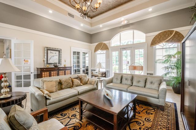 2310 Myrtlewood Circle E, Palm Beach Gardens, FL 33418