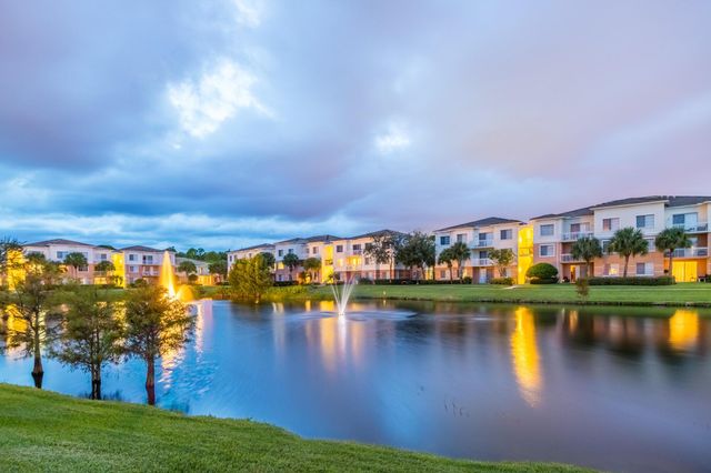 2310 Myrtlewood Circle E, Palm Beach Gardens, FL 33418