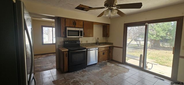 12901 S 29 Street, Bellevue, NE 68123