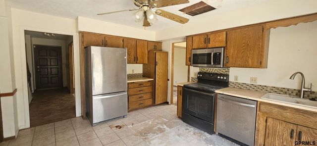 12901 S 29 Street, Bellevue, NE 68123