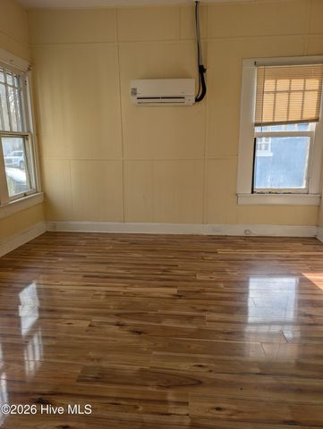 406 Academy Street E, Wilson, NC 27893