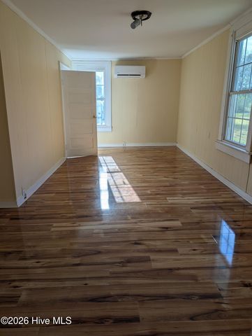 406 Academy Street E, Wilson, NC 27893