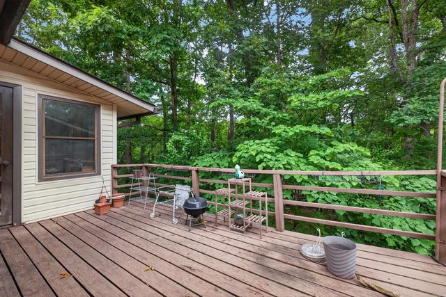 48 N Badalona Drive, Hot Springs Village, AR 71909