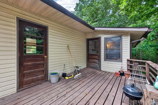 48 N Badalona Drive, Hot Springs Village, AR 71909