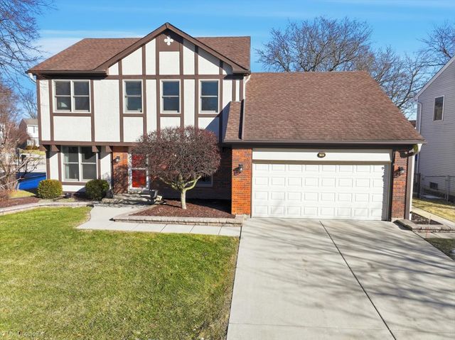 725 Leslie Lane, Schaumburg, IL 60194