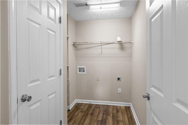 542 Staghorn Lane, Suwanee, GA 30024
