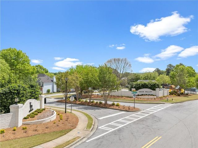 542 Staghorn Lane, Suwanee, GA 30024
