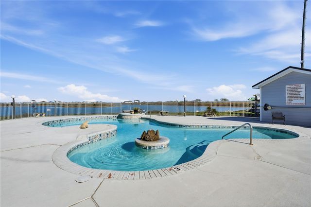 1001 Cape Velero Dr C-2, Rockport, TX 78382