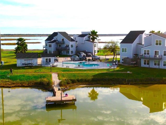 1001 Cape Velero Dr C-2, Rockport, TX 78382