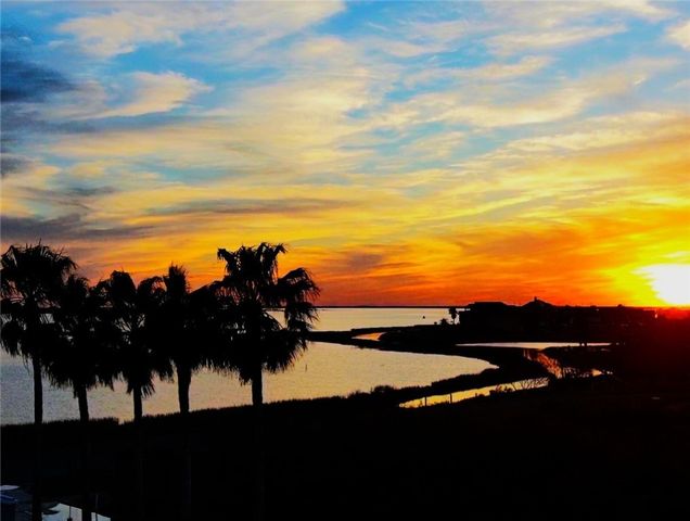1001 Cape Velero Dr C-2, Rockport, TX 78382