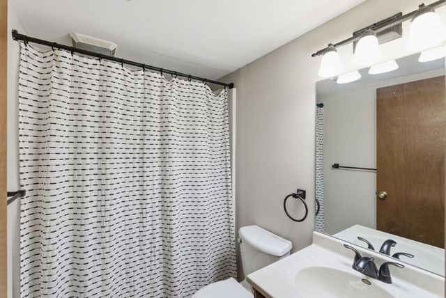 1902 N Floyd, Wichita, KS 67212