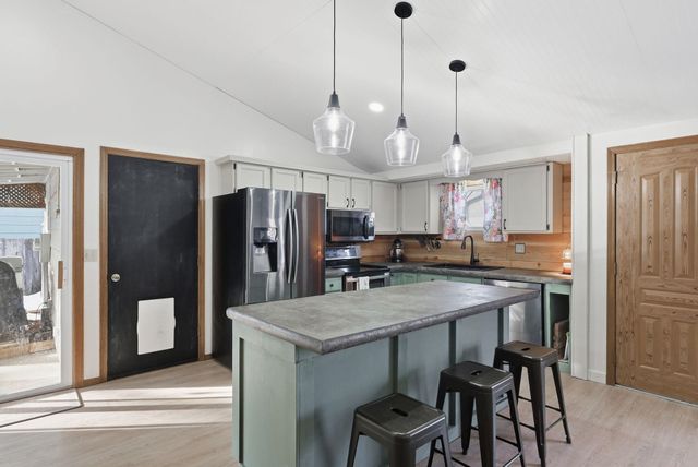 1902 N Floyd, Wichita, KS 67212