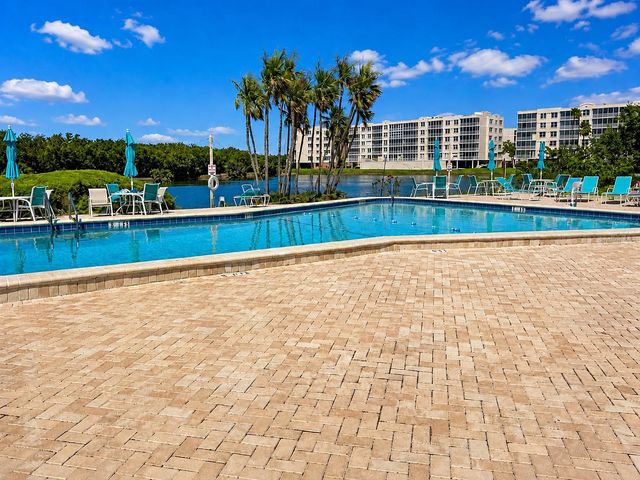 9950 62ND TERRACE N 315, St Petersburg, FL 33708