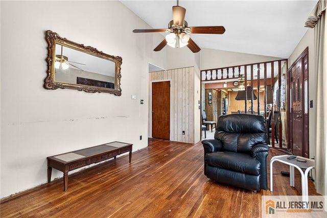 117 Kendall Drive, Parlin, NJ 08859