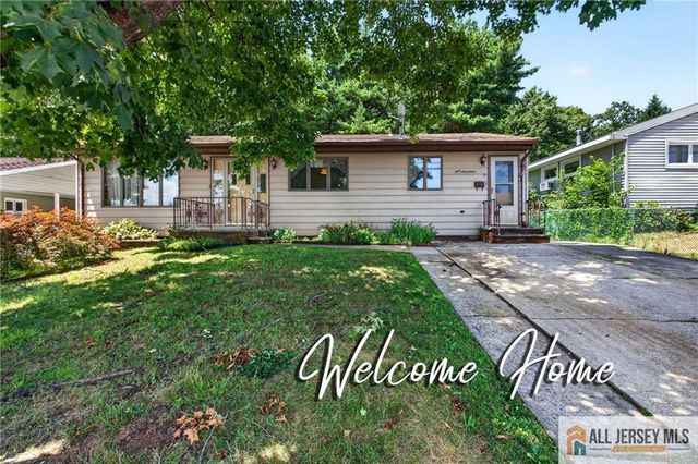 117 Kendall Drive, Parlin, NJ 08859