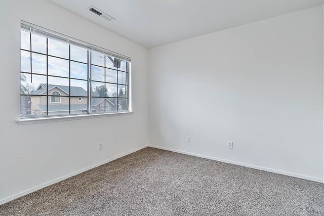 7330 N Woodrow Avenue, Fresno, CA 93720