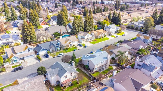 7330 N Woodrow Avenue, Fresno, CA 93720