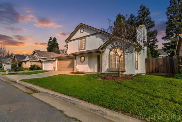 7330 N Woodrow Avenue, Fresno, CA 93720