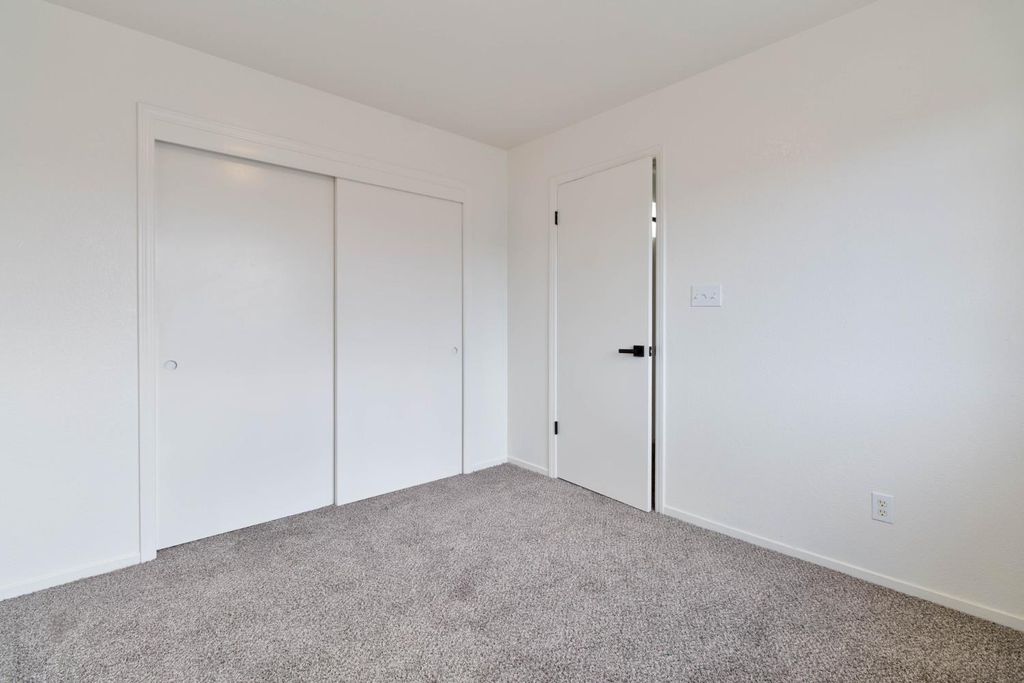 Image 32 of property listing at 7330 N Woodrow Avenue, Fresno, CA 93720