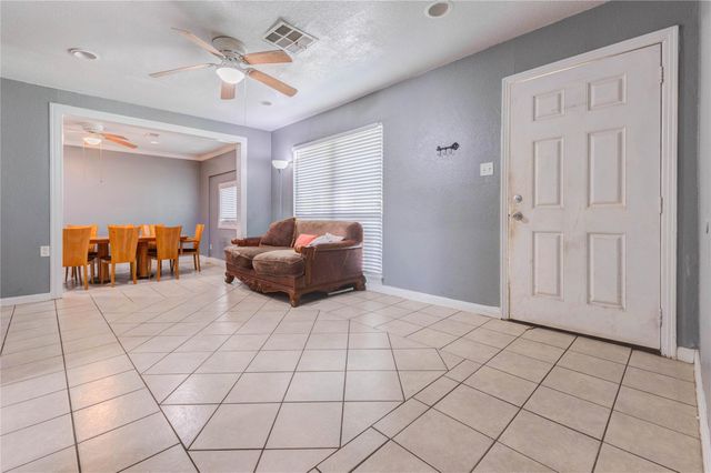 10538 Barada Street, Houston, TX 77034