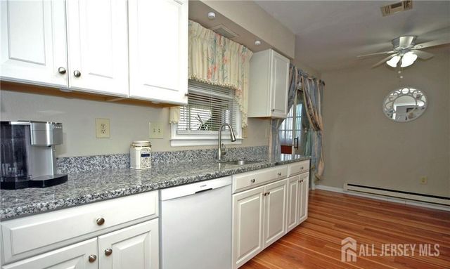 475 Rockport Way A, Monroe, NJ 08831