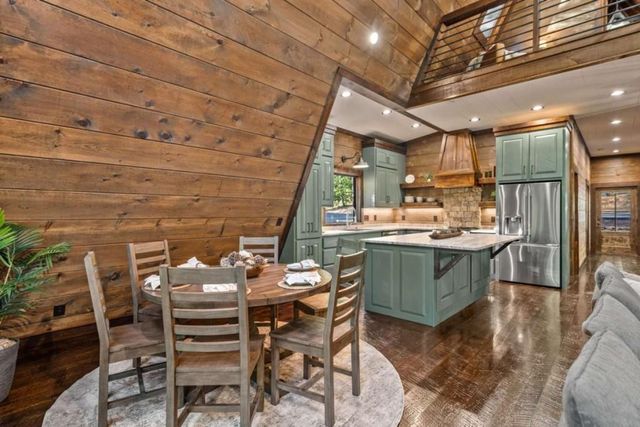 60 Magnolia Trail, Mccaysville, GA 30555