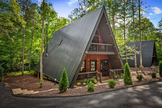 60 Magnolia Trail, Mccaysville, GA 30555