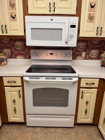 1 MANO WAY, Hot Springs Village, AR 71909