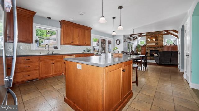 5325-L HAMMOND RD, New Holland, PA 17557
