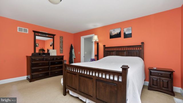 5325-L HAMMOND RD, New Holland, PA 17557