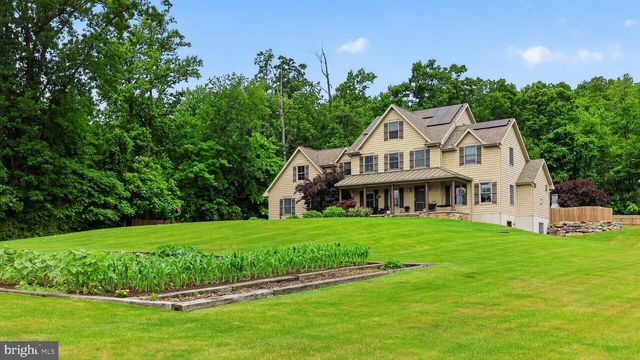 5325-L HAMMOND RD, New Holland, PA 17557