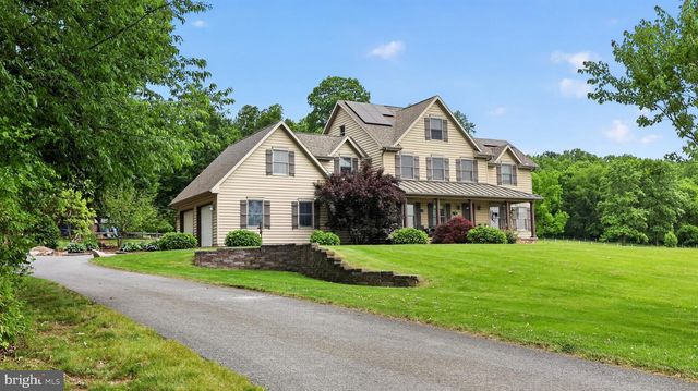 5325-L HAMMOND RD, New Holland, PA 17557