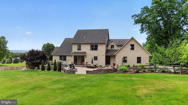 5325-L HAMMOND RD, New Holland, PA 17557
