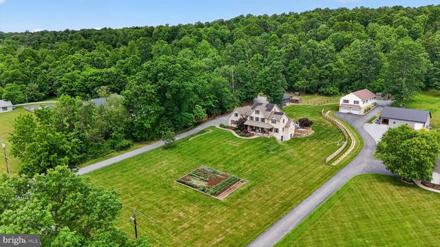 5325-L HAMMOND RD, New Holland, PA 17557