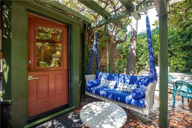 195 Parkwood Avenue, Pasadena, CA 91107